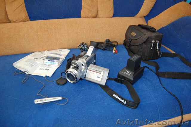 Продам 3-х матричную видео-фотокамеру Panasonic NV-MX50 - <ro>Изображение</ro><ru>Изображение</ru> #1, <ru>Объявление</ru> #174382