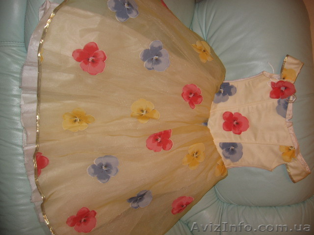  продам бальное платье - <ro>Изображение</ro><ru>Изображение</ru> #1, <ru>Объявление</ru> #171608