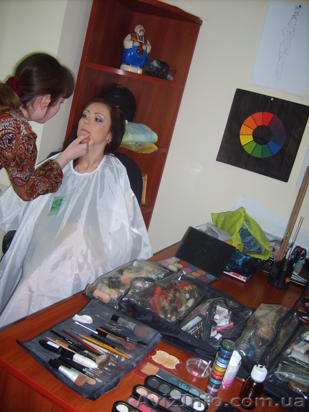 Курсы Визажа в Запорожье - <ro>Изображение</ro><ru>Изображение</ru> #1, <ru>Объявление</ru> #354083