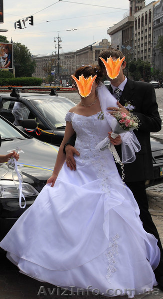 Свадебное платье продаю - <ro>Изображение</ro><ru>Изображение</ru> #1, <ru>Объявление</ru> #527275