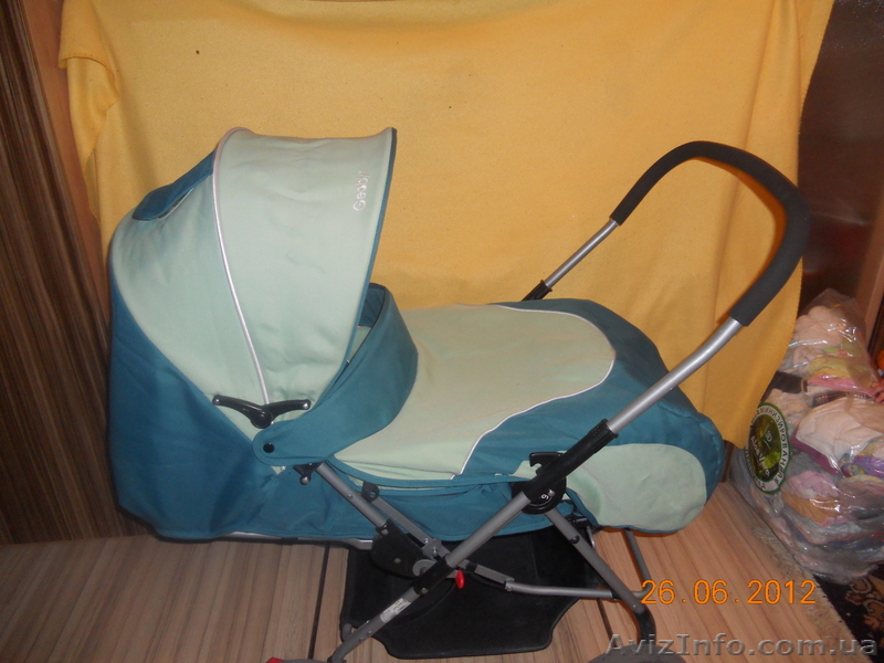 Коляска в отличном состоянии - <ro>Изображение</ro><ru>Изображение</ru> #1, <ru>Объявление</ru> #699626