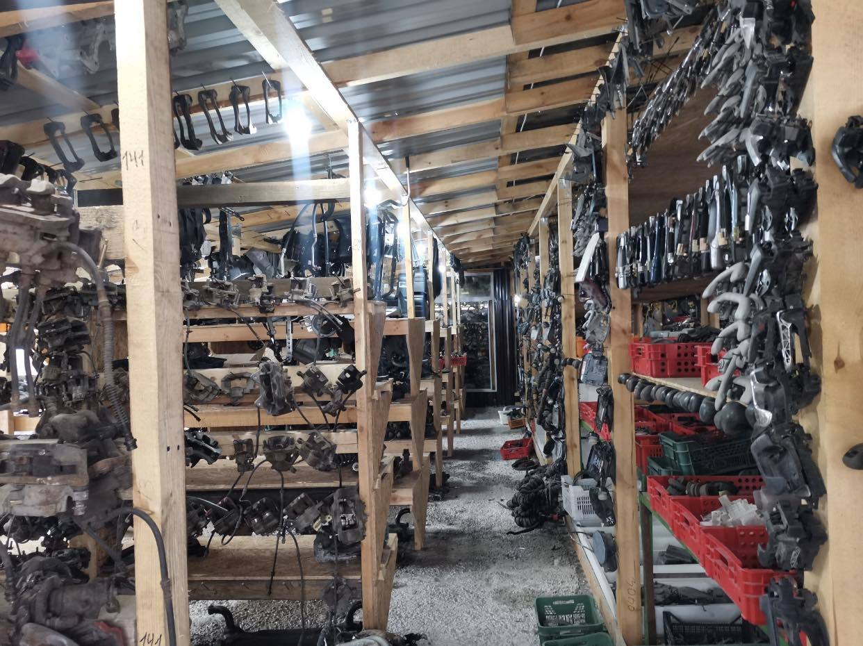 Автозапчасти. Запчасти на автомобиль mitsubishi . - <ro>Изображение</ro><ru>Изображение</ru> #1, <ru>Объявление</ru> #1717282