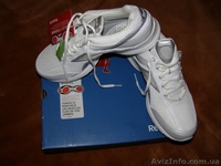 Кроссовки Reebok Eazytone. - <ro>Изображение</ro><ru>Изображение</ru> #1, <ru>Объявление</ru> #844553