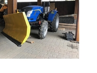 Отвал снегоуборочный на китайский трактор Donfeng-244. - <ro>Изображение</ro><ru>Изображение</ru> #1, <ru>Объявление</ru> #1663961