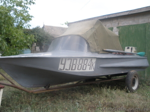  продаетсямоторная лодка - <ro>Изображение</ro><ru>Изображение</ru> #1, <ru>Объявление</ru> #337637