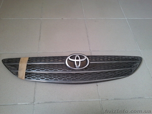 Продам Решетку радиатора Toyota Camry 30