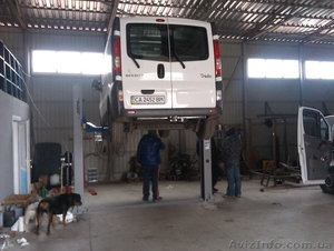 Подъемник автомобильный для СТО 4т.