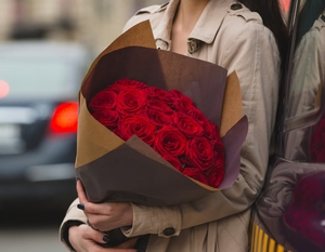25 червоних троянд - класичний та вишуканий подарунок найближчим - <ro>Изображение</ro><ru>Изображение</ru> #1, <ru>Объявление</ru> #1745063