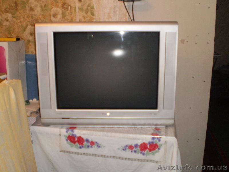 СРОЧНО, НЕДОРОГО TV PHILIPS CINEOS - <ro>Изображение</ro><ru>Изображение</ru> #1, <ru>Объявление</ru> #389674