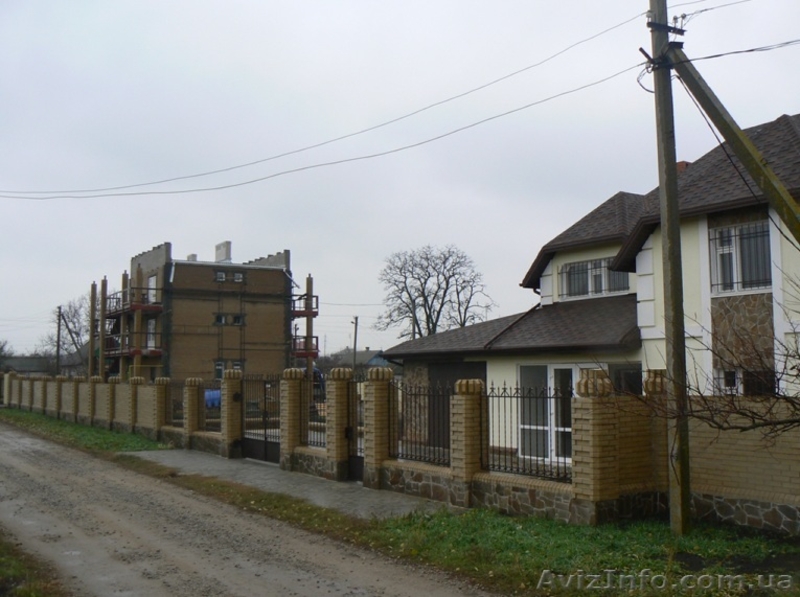 На участке в 20 соток два трёхэтажных дома общей площадью 182,7м2 и 208,1м2. - <ro>Изображение</ro><ru>Изображение</ru> #3, <ru>Объявление</ru> #482303