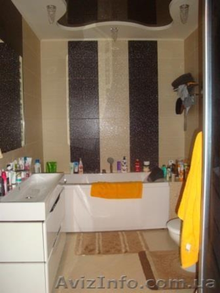 Срочно в г.БЕРДЯНСК продается квартира с дизайнерским ремонтом! - <ro>Изображение</ro><ru>Изображение</ru> #3, <ru>Объявление</ru> #1296154