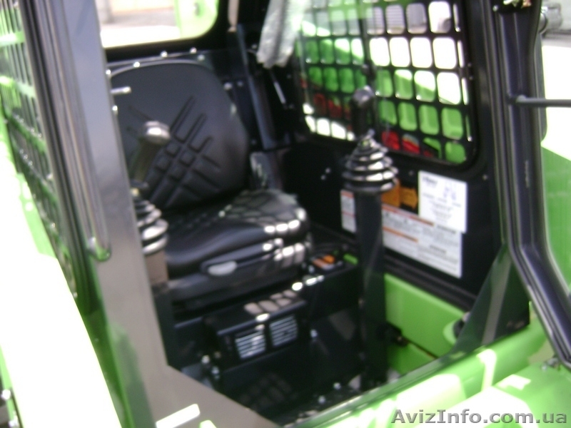 Ковшовый мини погрузчик Digger модель SSL6700 - <ro>Изображение</ro><ru>Изображение</ru> #7, <ru>Объявление</ru> #1449485