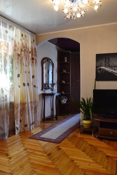 Сдам посуточно - почасово квартиры и дома в любом районе г. Запорожья  - <ro>Изображение</ro><ru>Изображение</ru> #3, <ru>Объявление</ru> #1165047