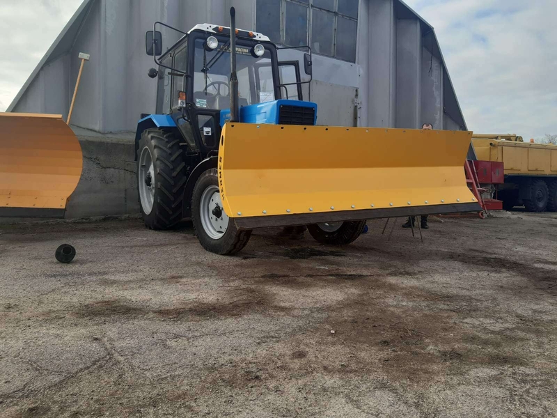 Снігоприбиральні відвали для тракторів, автомобілів та міні тракторів - <ro>Изображение</ro><ru>Изображение</ru> #1, <ru>Объявление</ru> #1744791